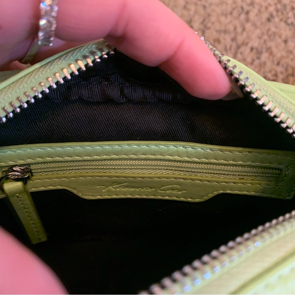 Kenneth Cole adjustable lime green crossbody bag - Picture 7 of 10